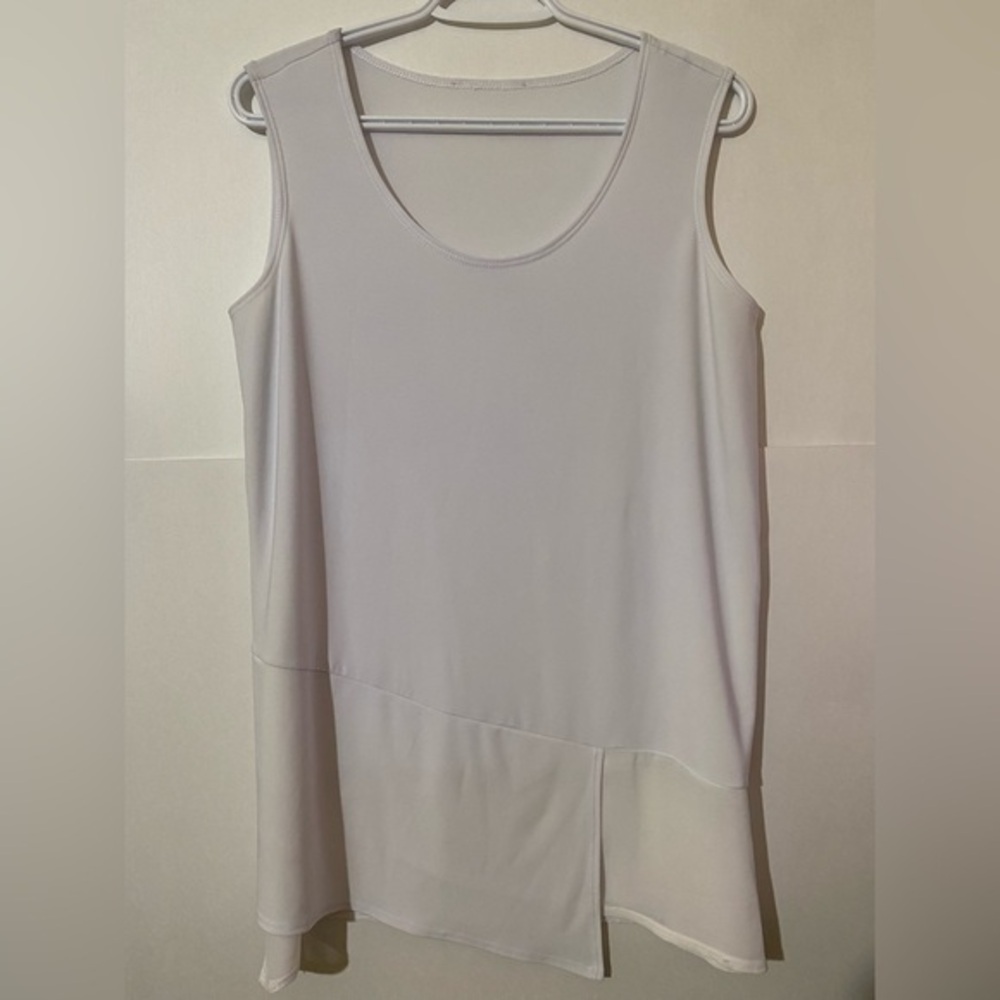 Asymmetrical Elegant White Sleeveless Top XL